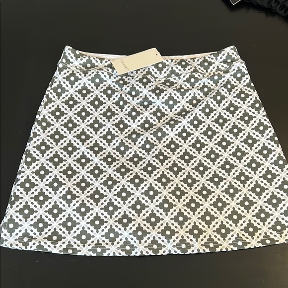 Ekouaer skort - Picture 1 of 6